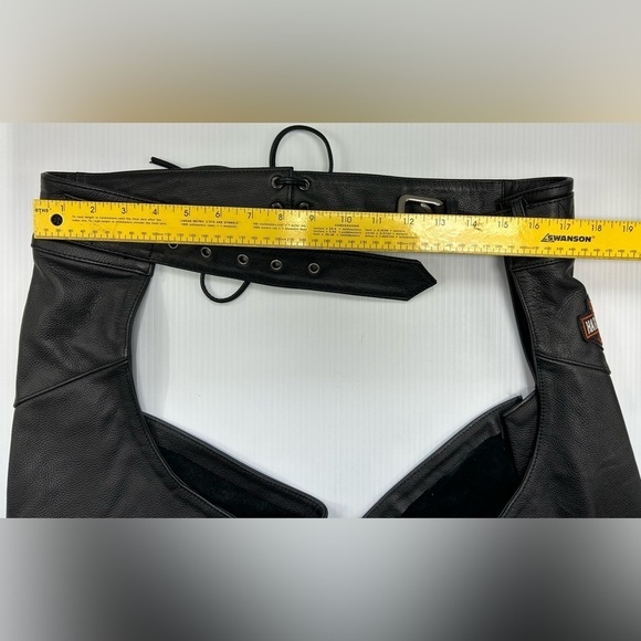 Harley-Davidson® Men's Bar & Shield Stock Leather Chaps 98090-06VM Size S EUC - Picture 12 of 16